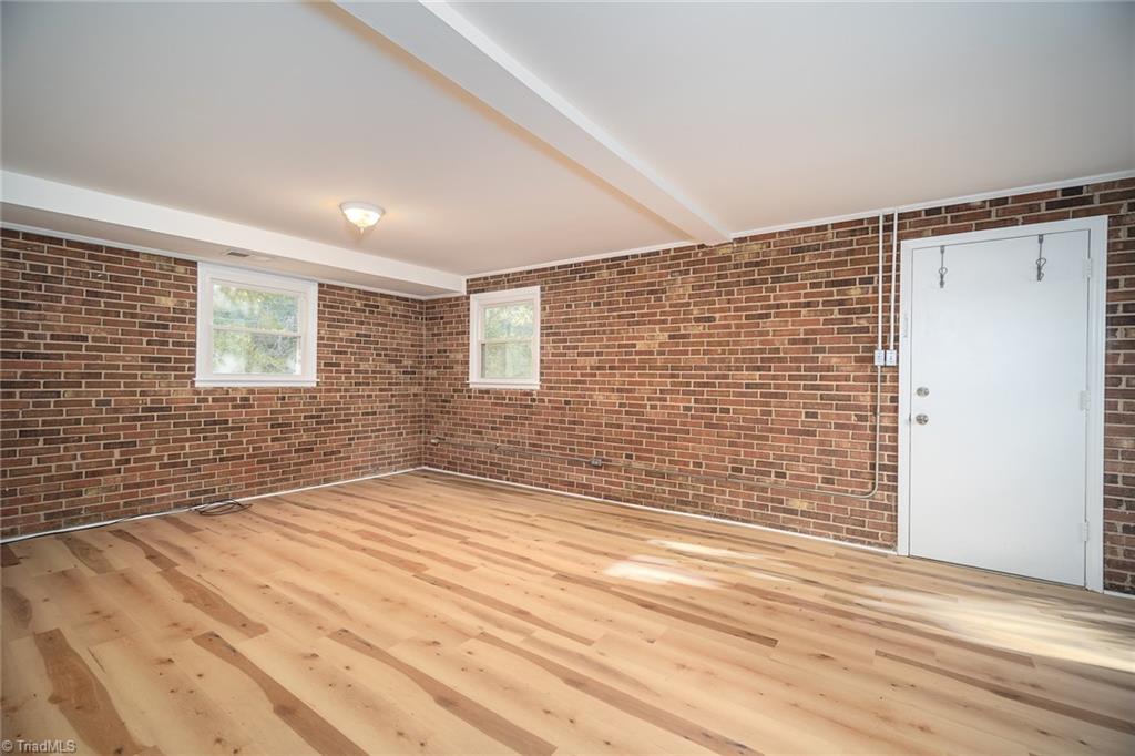 813 Robinhood Road Reidsville, NC 27320 - Photo 13 of 32 Gallery Image 13