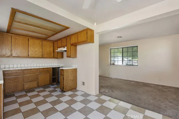 $1,295,000 | 304 South Minnesota Avenue, Glendora, CA 91741