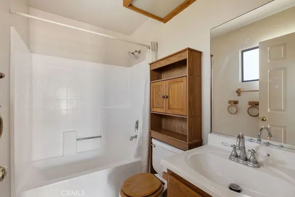 $1,295,000 | 304 South Minnesota Avenue, Glendora, CA 91741