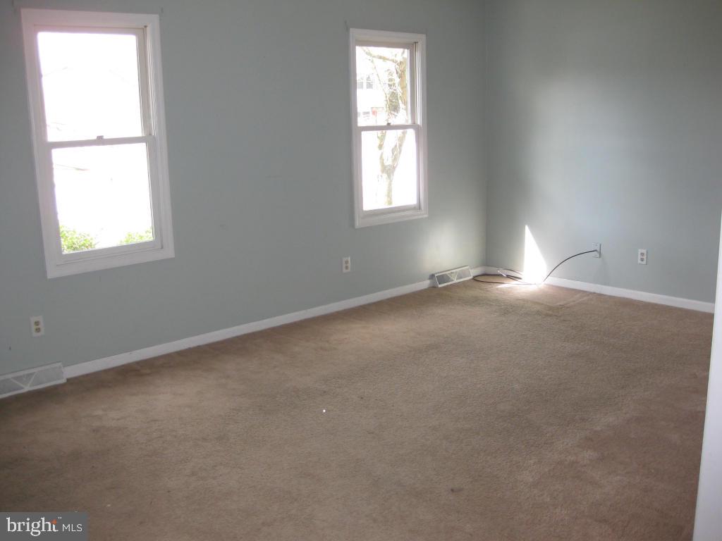 1804 Wilderness Road Lancaster, PA 17603 - Photo 3 of 19 Gallery Image 3