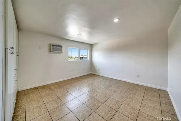 $1,800 | 6735 Elmer Avenue, Unit 12, North Hollywood, CA 91606