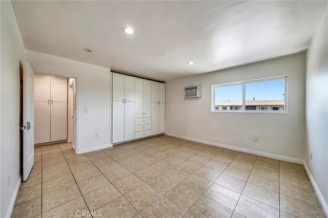 $1,800 | 6735 Elmer Avenue, Unit 12, North Hollywood, CA 91606