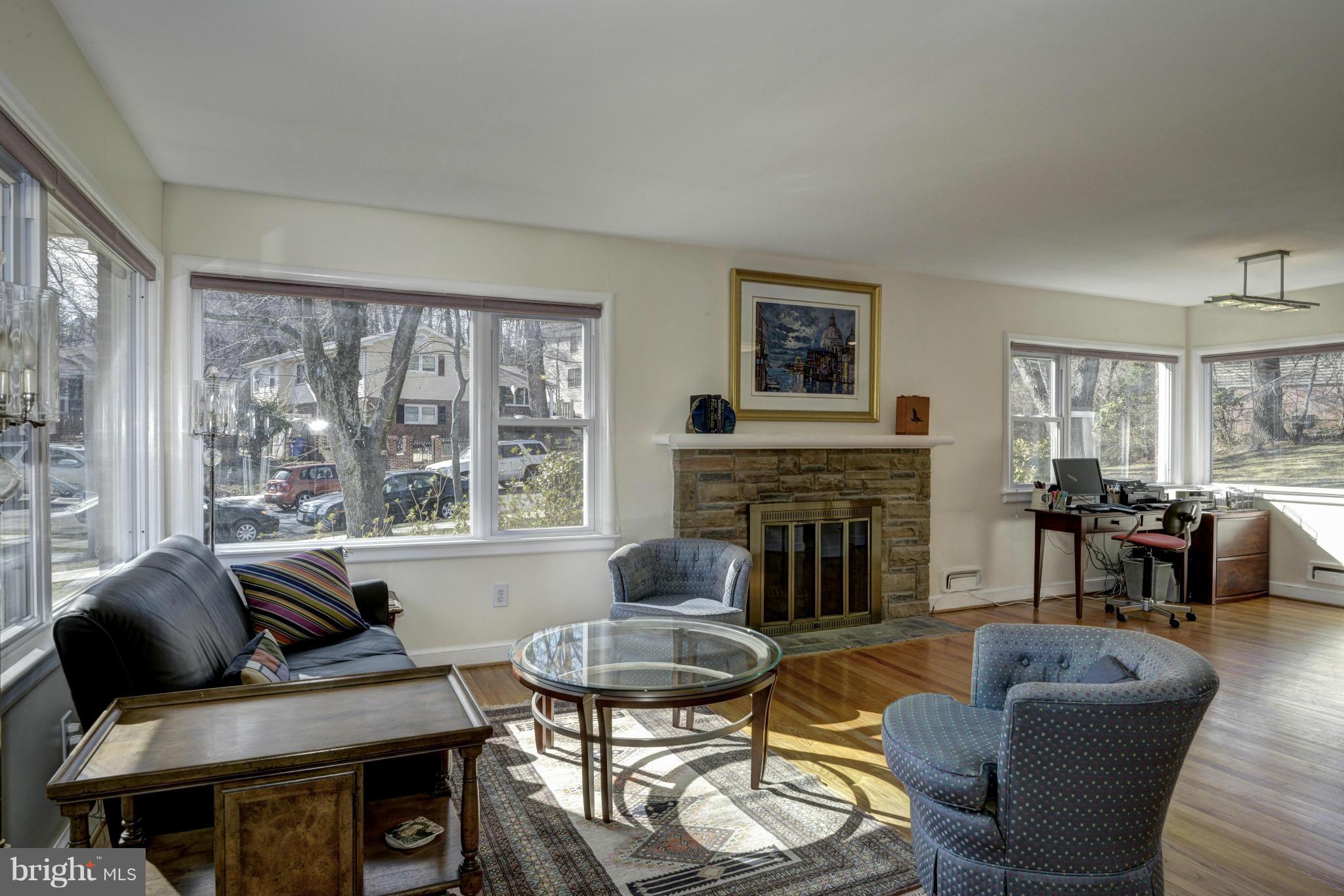 9307 Compton Street Silver Spring, MD 20901 - Photo 3 of 28 Many windows, so much light!