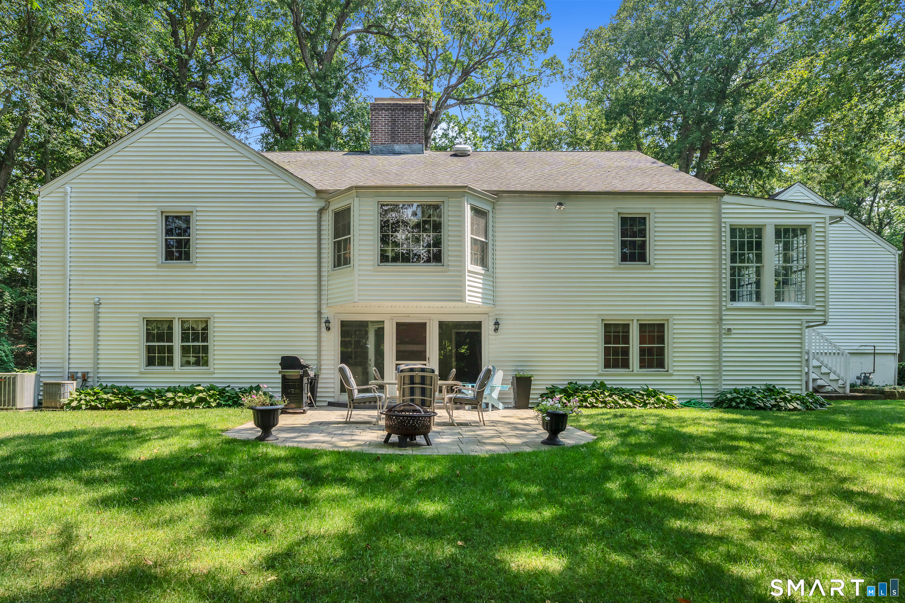 34 River Road North Haven, CT 06473 - Photo 35 of 39 Rear exterior