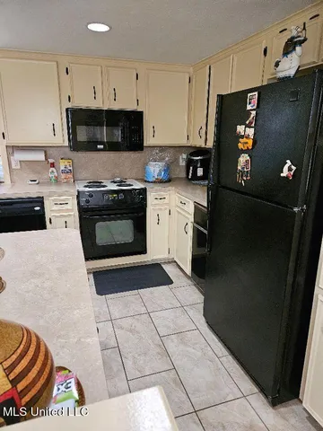 $209,000 | 6 Shore Drive, Clinton, MS 39056