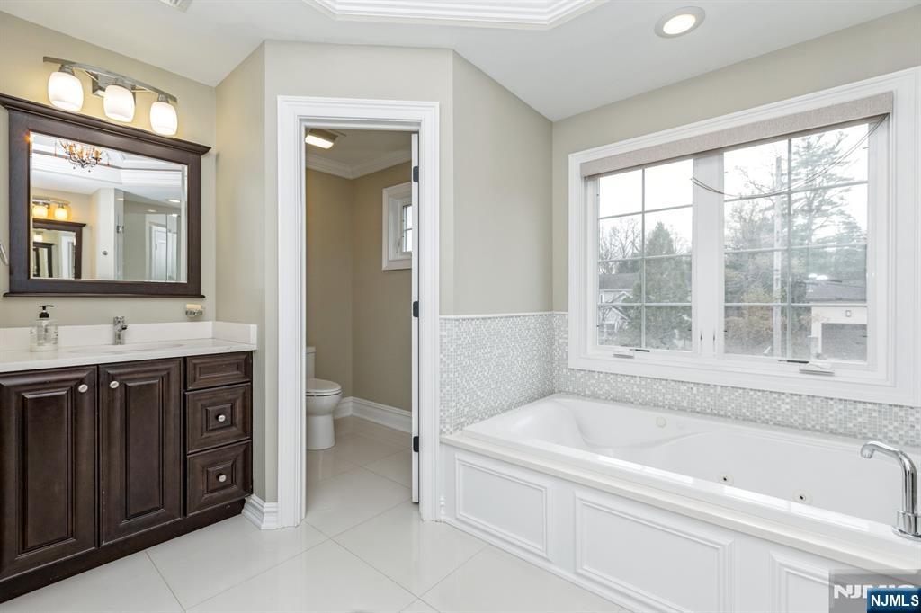 15 Woodland Road Cresskill, NJ 07626 - Photo 19 of 34