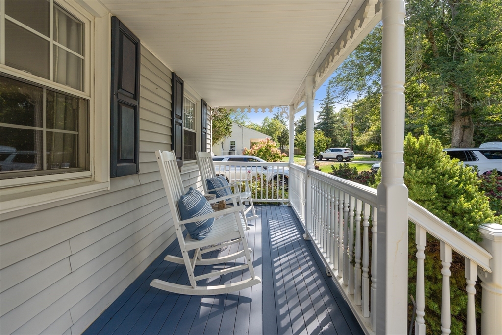 282 Cushman Road Rochester, MA 02770 - Photo 5 of 36