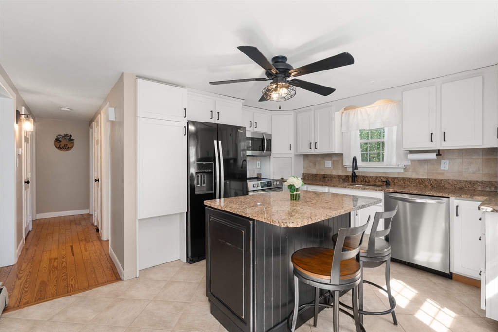 282 Cushman Road Rochester, MA 02770 - Photo 8 of 36