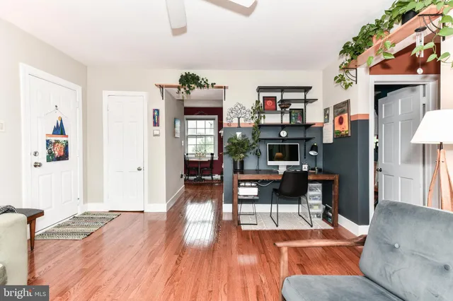 $2,400 | 1808 West Abingdon Drive, Unit 302, Alexandria, VA 22314