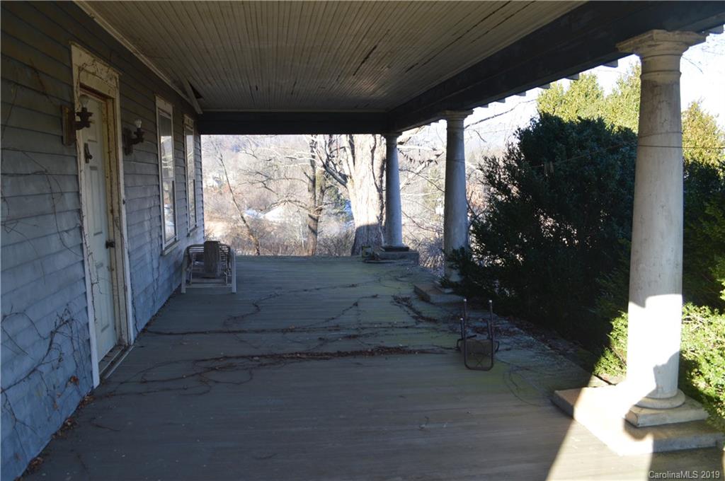 1912 Pigeon Road Waynesville, NC 28786 - Photo 3 of 4 Gallery Image 3