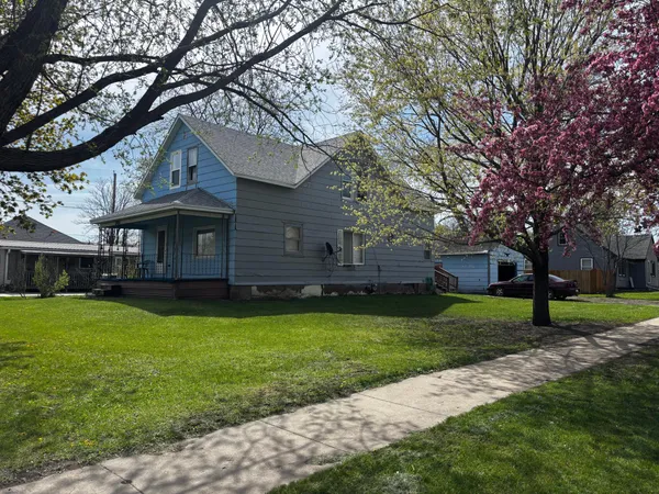 $70,000 | 904 4th Street Southeast, Pipestone, MN 56164