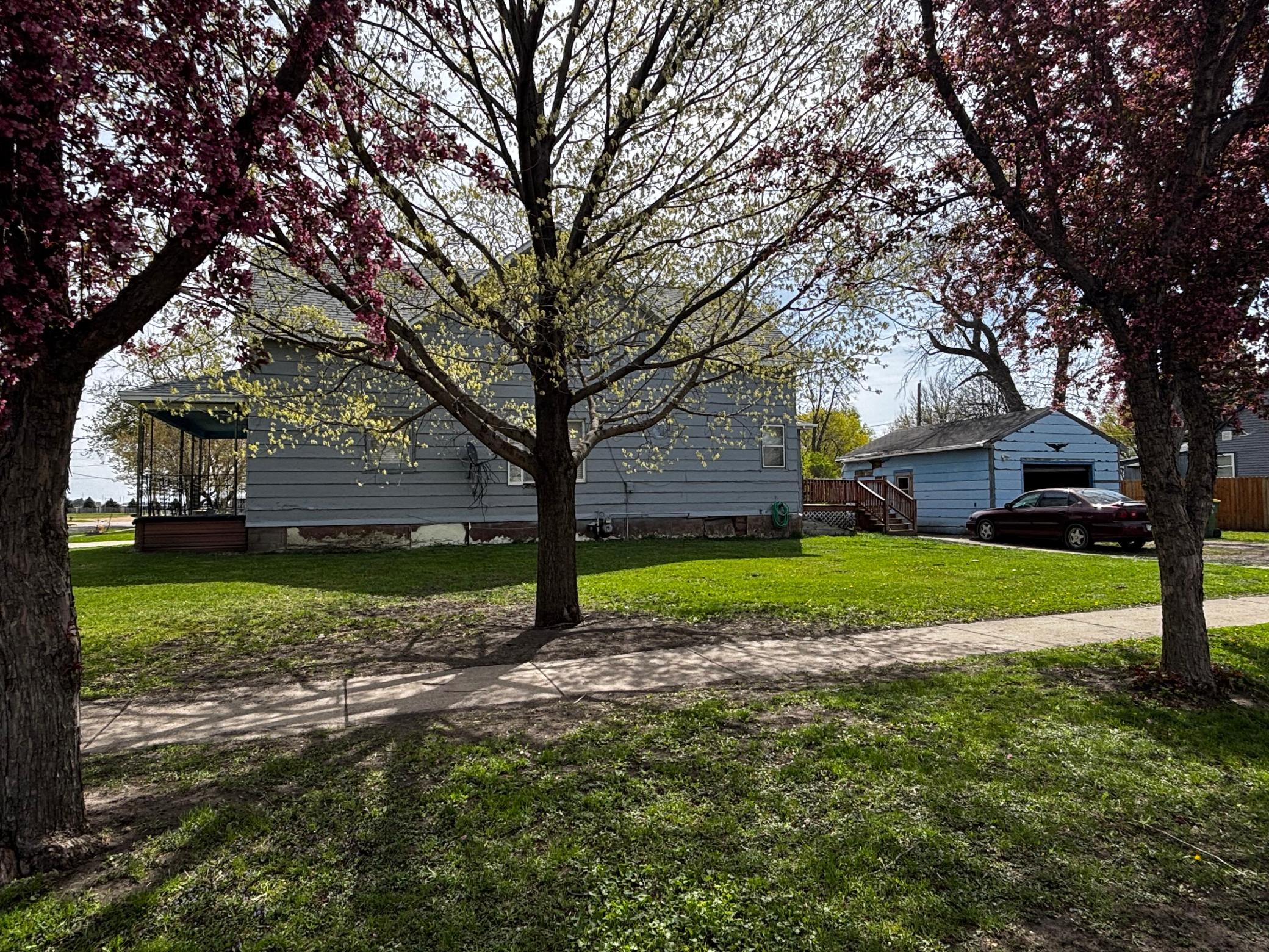 904 4th Street Southeast Pipestone, MN 56164 - Photo 3 of 3