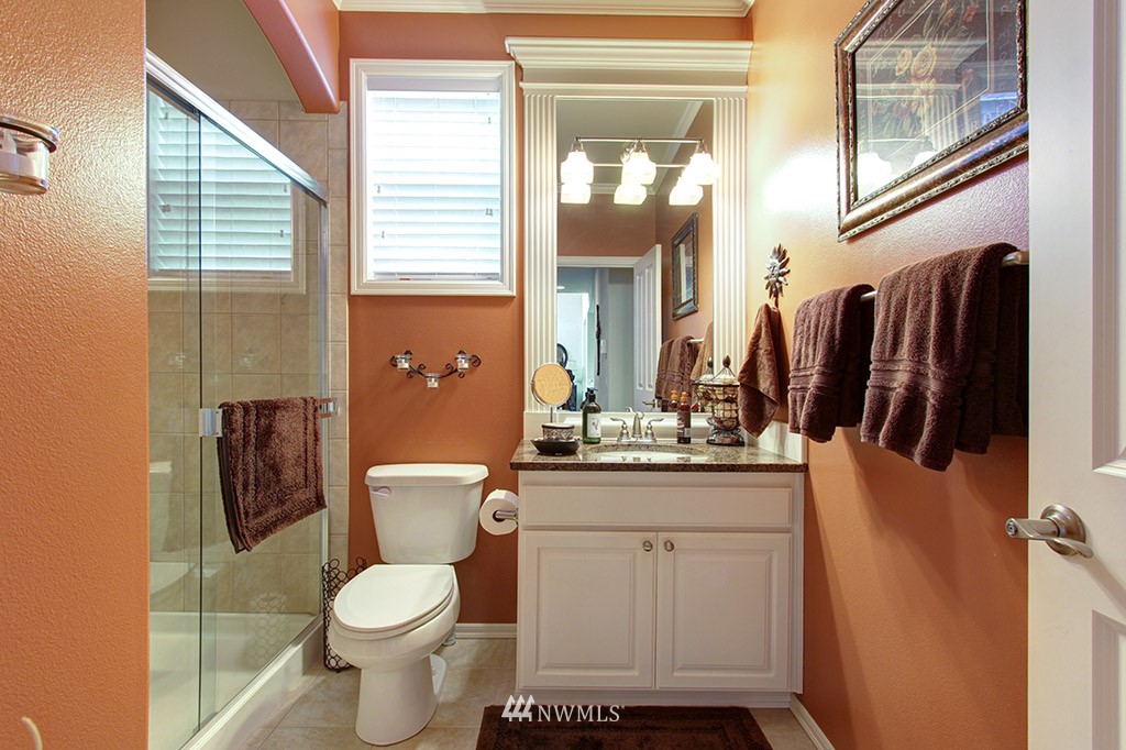 22004 43rd Drive Southeast Bothell, WA 98021 - Photo 11 of 25