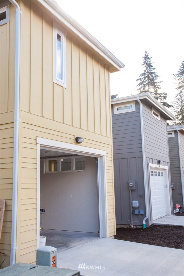 693 Wintersweet Road Northeast Bainbridge Island, WA 98110 - Photo 20 of 21 Gallery Image 20
