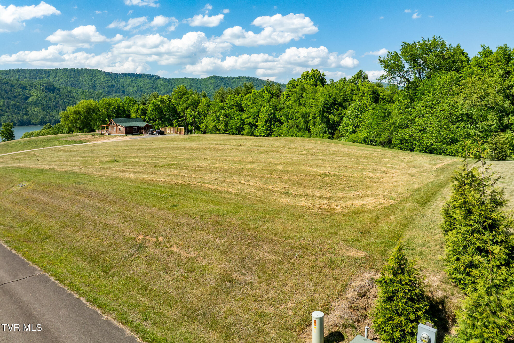 Tbd Deer Ridge Court, Unit LOT 6 Butler, TN 37640 - Photo 6 of 33 DEER RIDGE CT (16 of 34)