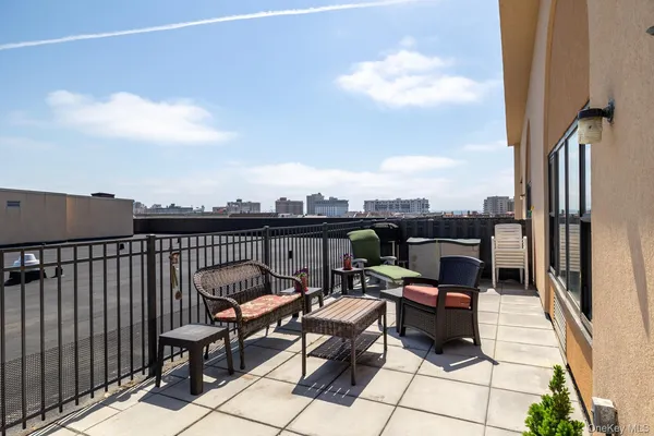 $749,000 | 185 West Park Avenue, Unit 406, Long Beach, NY 11561