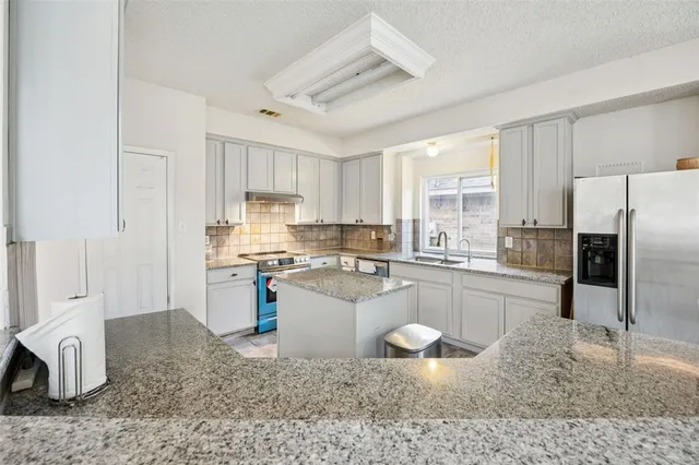 $380,000 | 4612 Ocean Drive, Fort Worth, TX 76123