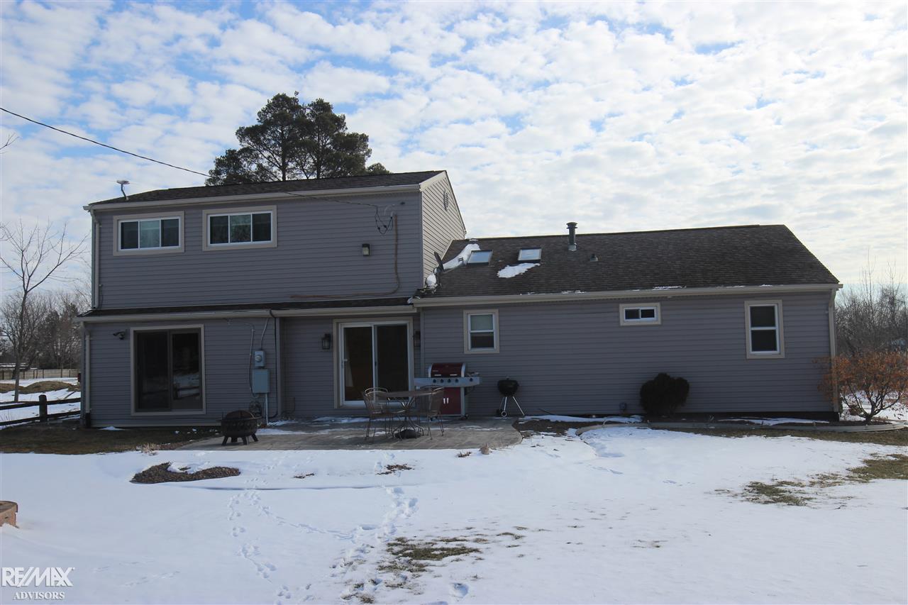 55389 Fairchild Road Macomb, MI 48042 - Photo 45 of 61 50006995-45.JPG