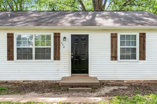 $1,095 | 228 Tobacco Road, Clarksville, TN 37042