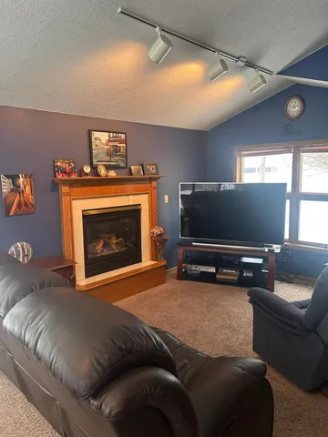 $320,000 | 2112 8th Street Southwest, Willmar, MN 56201