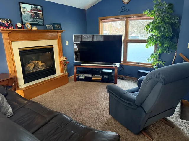 $320,000 | 2112 8th Street Southwest, Willmar, MN 56201
