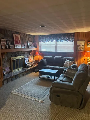 $320,000 | 2112 8th Street Southwest, Willmar, MN 56201