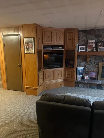 $320,000 | 2112 8th Street Southwest, Willmar, MN 56201