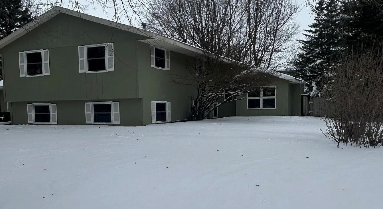 2112 8th Street Southwest Willmar, MN 56201 - Photo 4 of 40