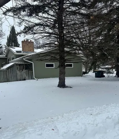 $320,000 | 2112 8th Street Southwest, Willmar, MN 56201