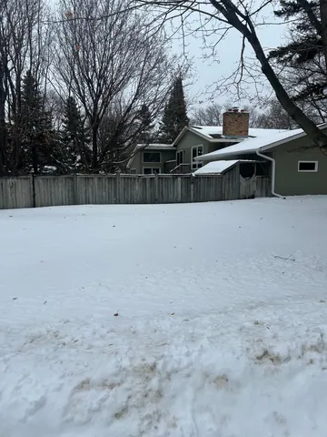 $320,000 | 2112 8th Street Southwest, Willmar, MN 56201