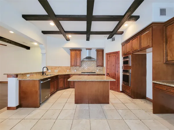 $2,595 | 1801 West 24th Street, Houston, TX 77008