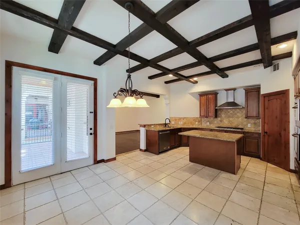 $2,595 | 1801 West 24th Street, Houston, TX 77008