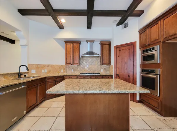 $2,595 | 1801 West 24th Street, Houston, TX 77008