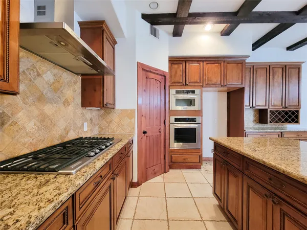 $2,595 | 1801 West 24th Street, Houston, TX 77008