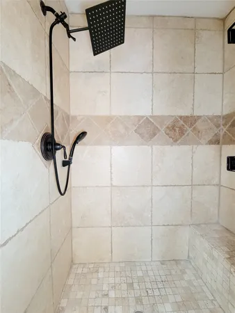 $2,595 | 1801 West 24th Street, Houston, TX 77008