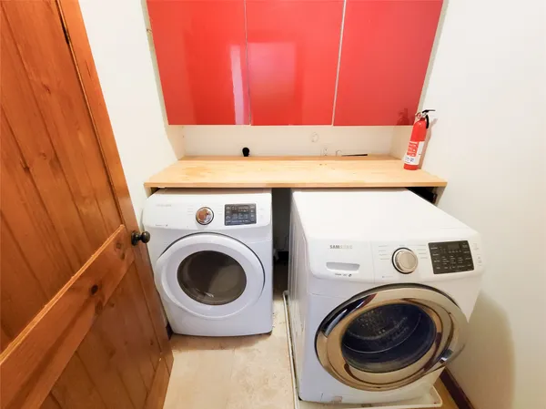 $2,595 | 1801 West 24th Street, Houston, TX 77008