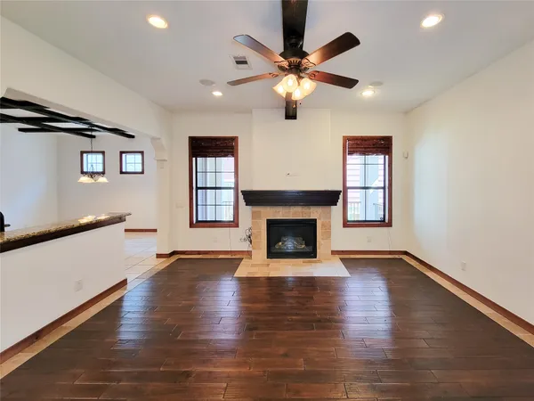 $2,595 | 1801 West 24th Street, Houston, TX 77008