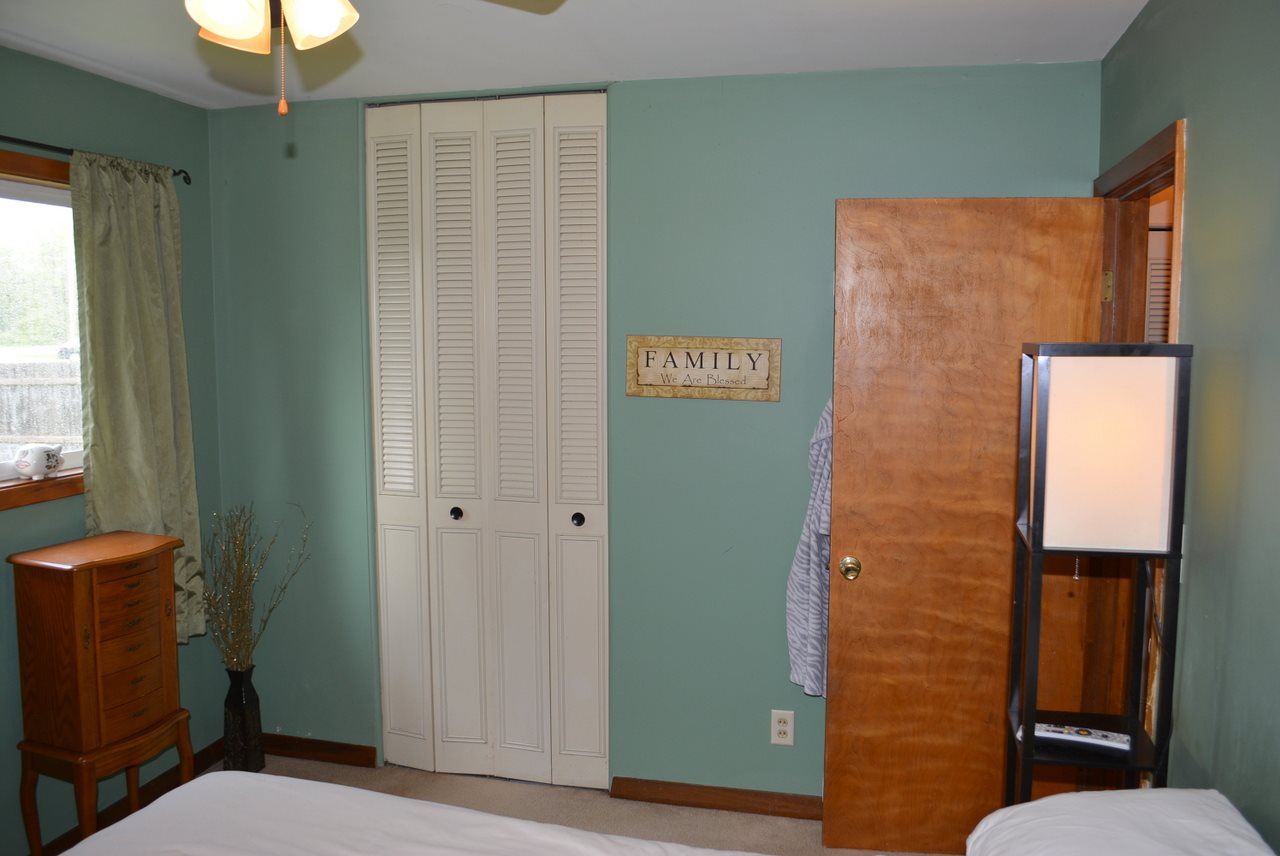 1705 South York Road Yorktown, IN 47396 - Photo 14 of 27 Gallery Image 14