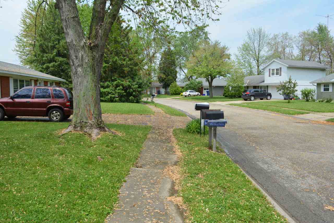 1705 South York Road Yorktown, IN 47396 - Photo 26 of 27 Gallery Image 26