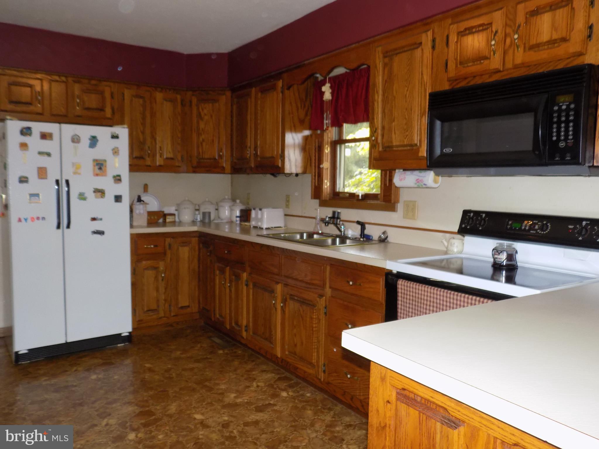 35 Filbert Street Hanover, PA 17331 - Photo 6 of 18 Gallery Image 6