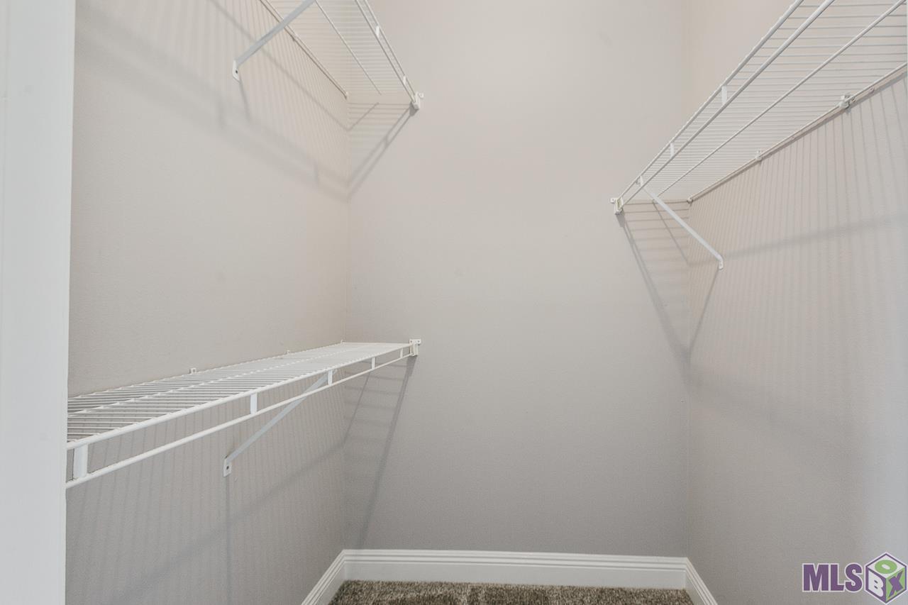 4464 Highland Road, Unit 807 Baton Rouge, LA 70808 - Photo 17 of 25 Bedroom Two Closet