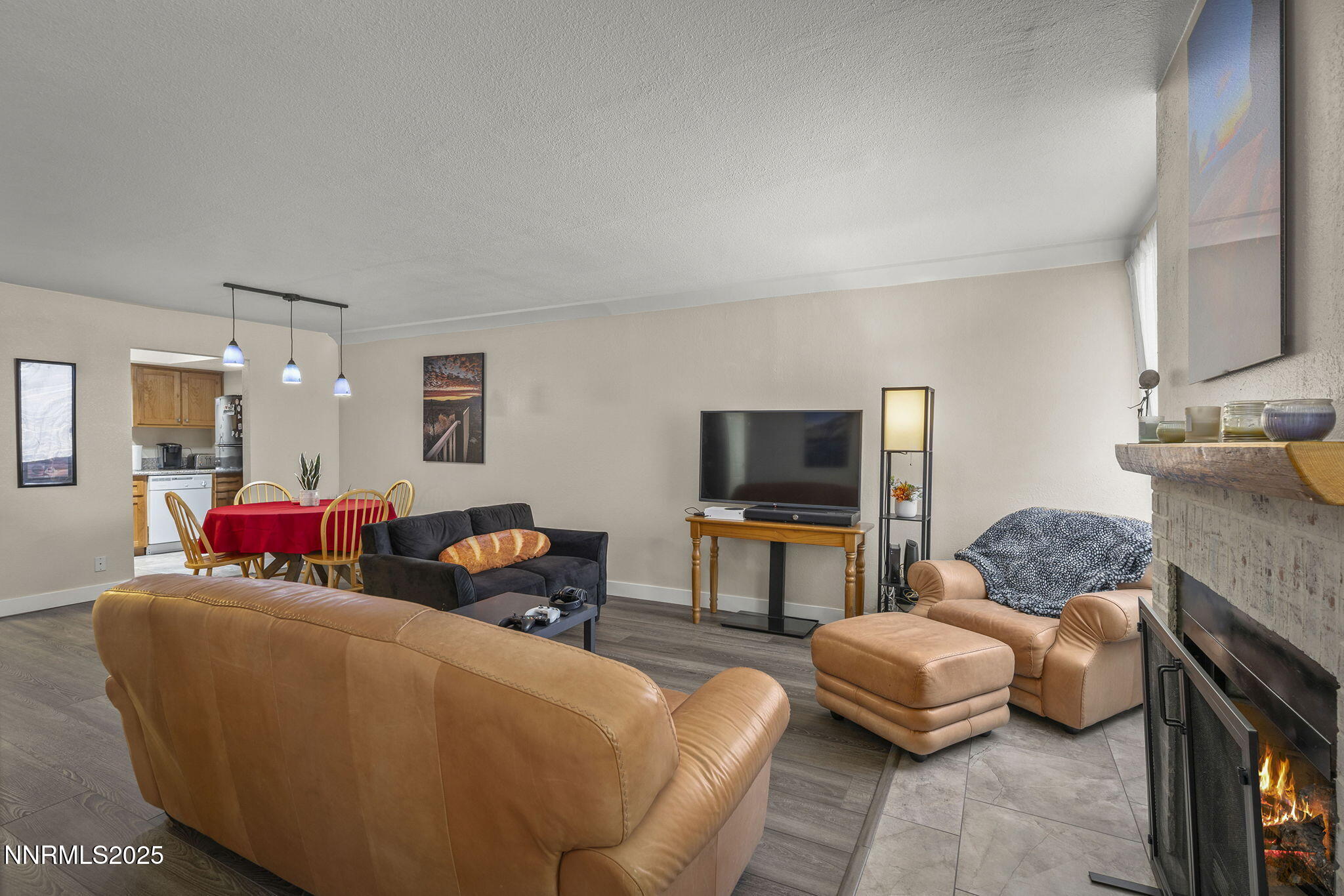 27 Vista Rafael Parkway Reno, NV 89503 - Photo 4 of 20 4-web-or-mls-_DSC0185