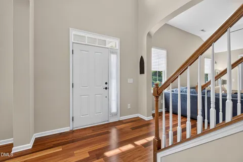 $579,000 | 1060 Kingston Grove Drive, Cary, NC 27519