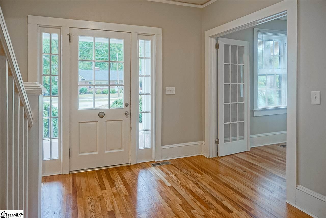 301 West Maple Street Clinton, SC 29325 - Photo 7 of 35