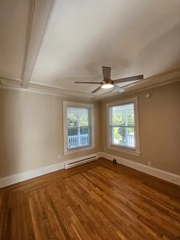 $2,300 | 116 East Broadway, Unit 2, Derry, NH 03038