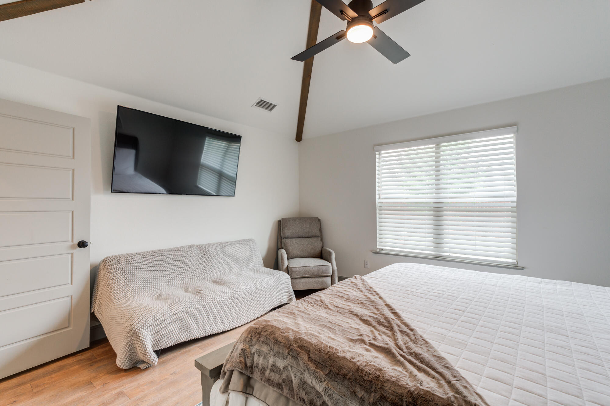 6338 88th Street Lubbock, TX 79424 - Photo 50 of 68 6338-88th-St_Lubbock-TX_53_Primary-Bedro