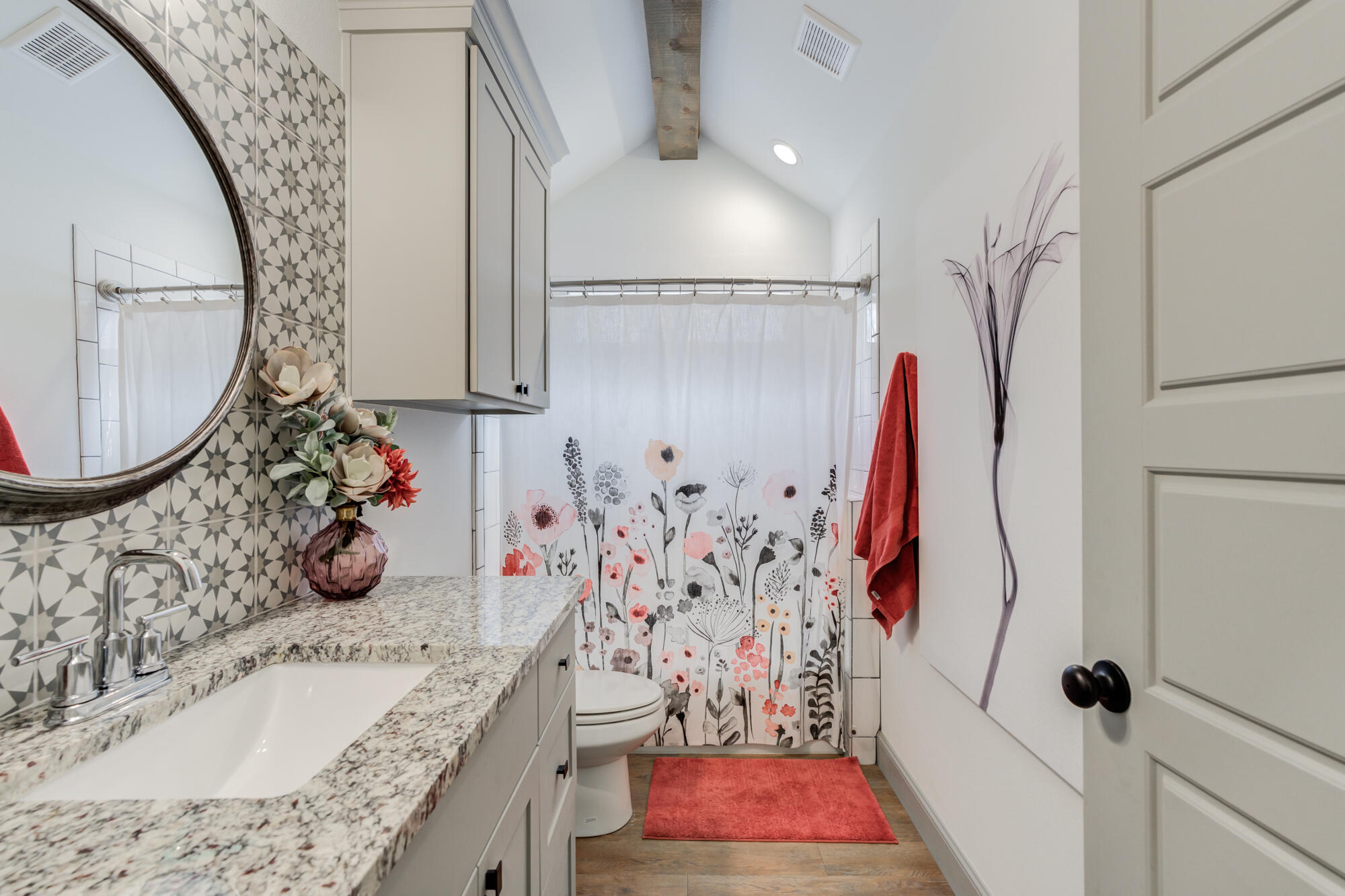 6338 88th Street Lubbock, TX 79424 - Photo 51 of 68 6338-88th-St_Lubbock-TX_54_Bathroom-2