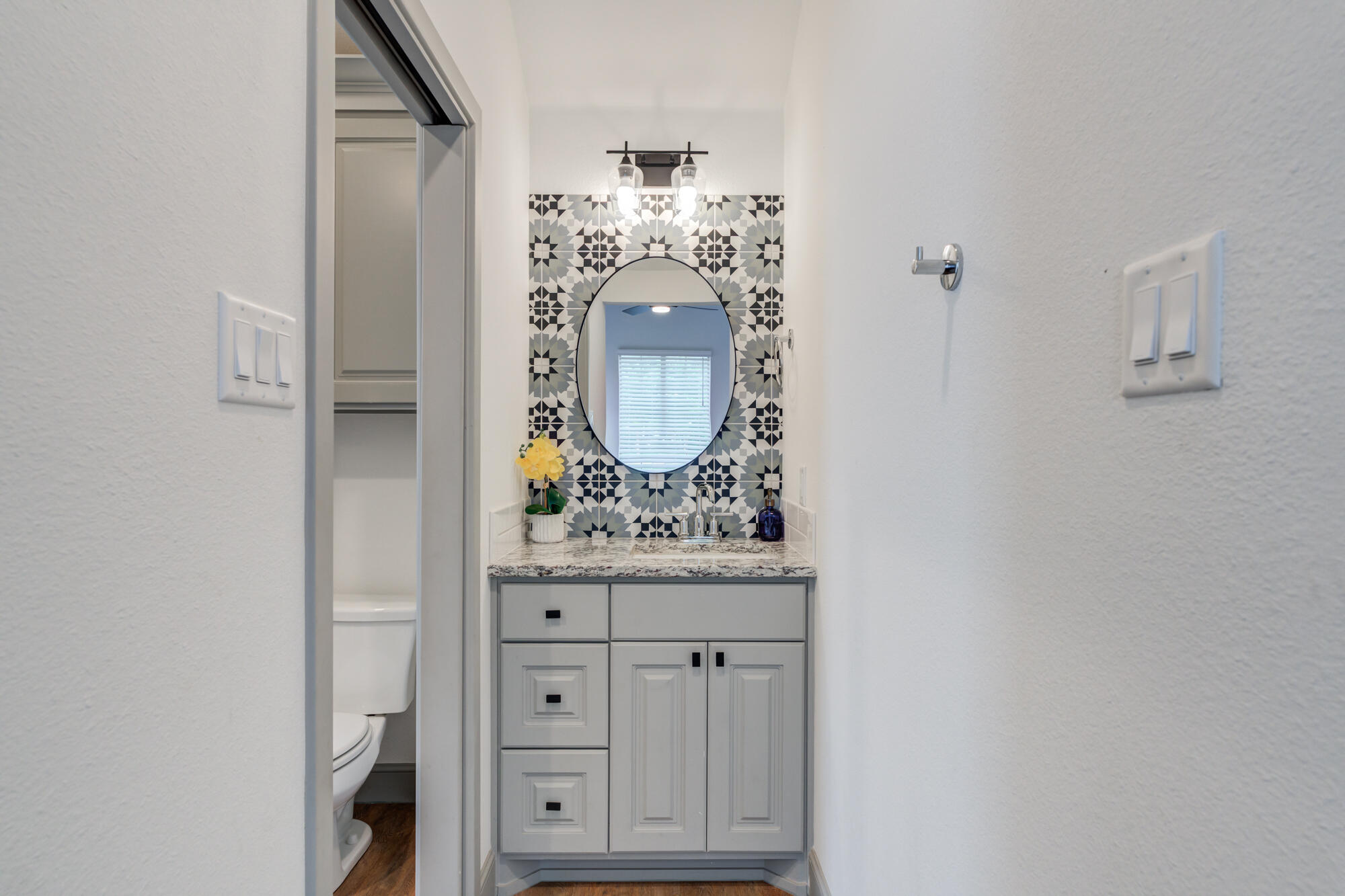 6338 88th Street Lubbock, TX 79424 - Photo 58 of 68 6338-88th-St_Lubbock-TX_61_Bathroom-3