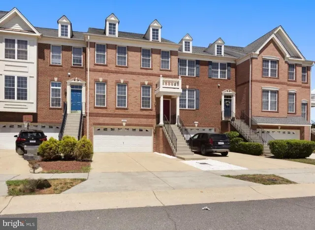 $700,000 | 25270 Whippoorwill Terrace, Chantilly, VA 20152