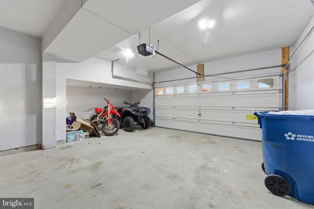 $700,000 | 25270 Whippoorwill Terrace, Chantilly, VA 20152